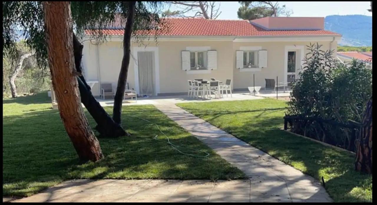 Casa Kia - 2 Camere Da Letto - Pet Friendly Valledoria Kültér fotó