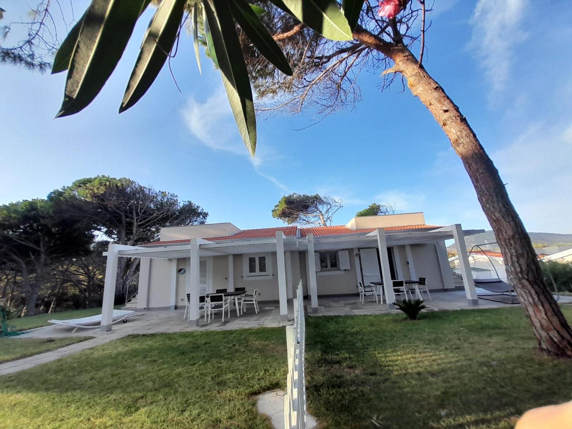 Casa Kia - 2 Camere Da Letto - Pet Friendly Valledoria Kültér fotó